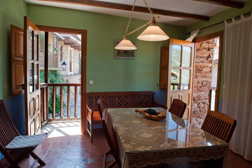 Photo of Livingroom in Robledillo de Gata