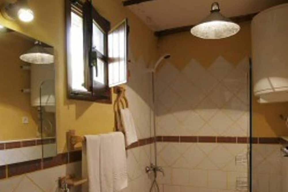 Photo of Bathroom in Robledillo de Gata