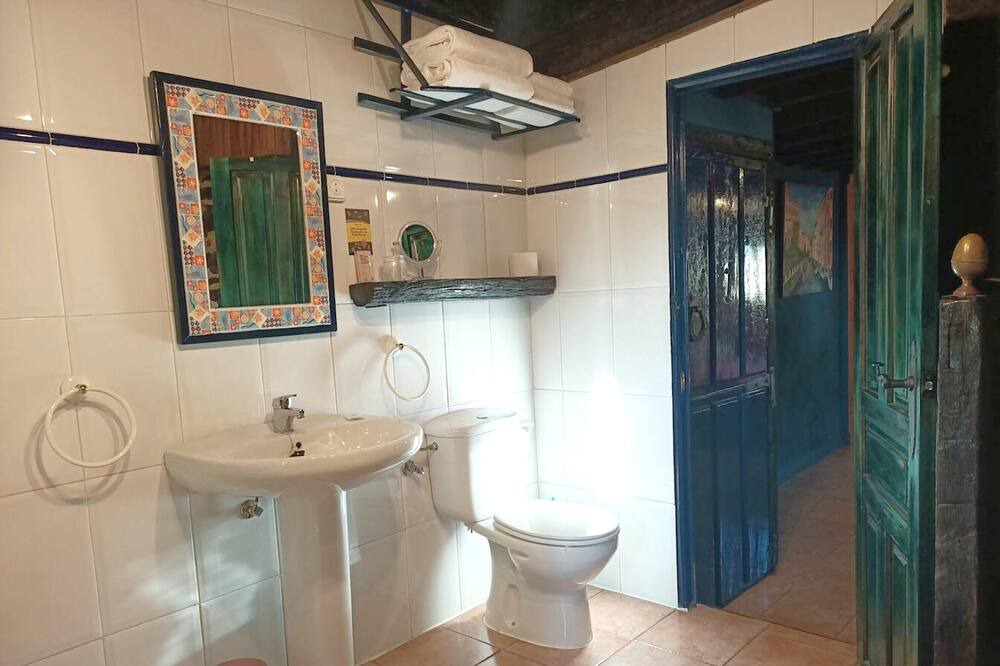 Photo of Bathroom in Segura de Toro