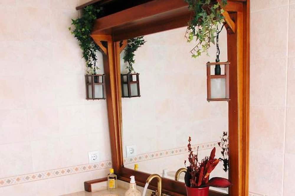 Photo of Livingroom in Narrillos de San Leonardo