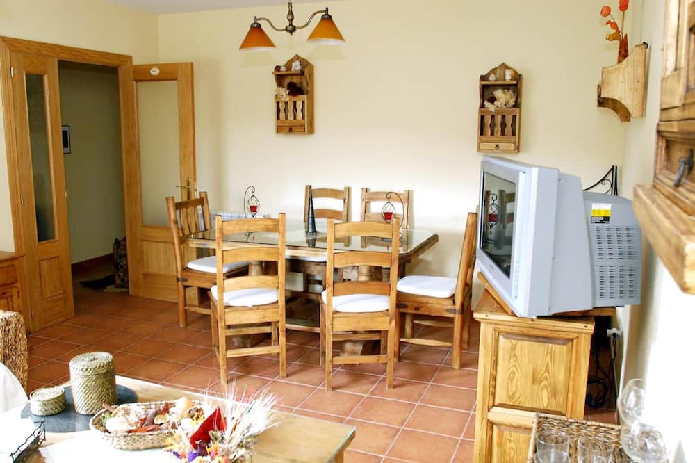 Photo of Livingroom in Narrillos de San Leonardo