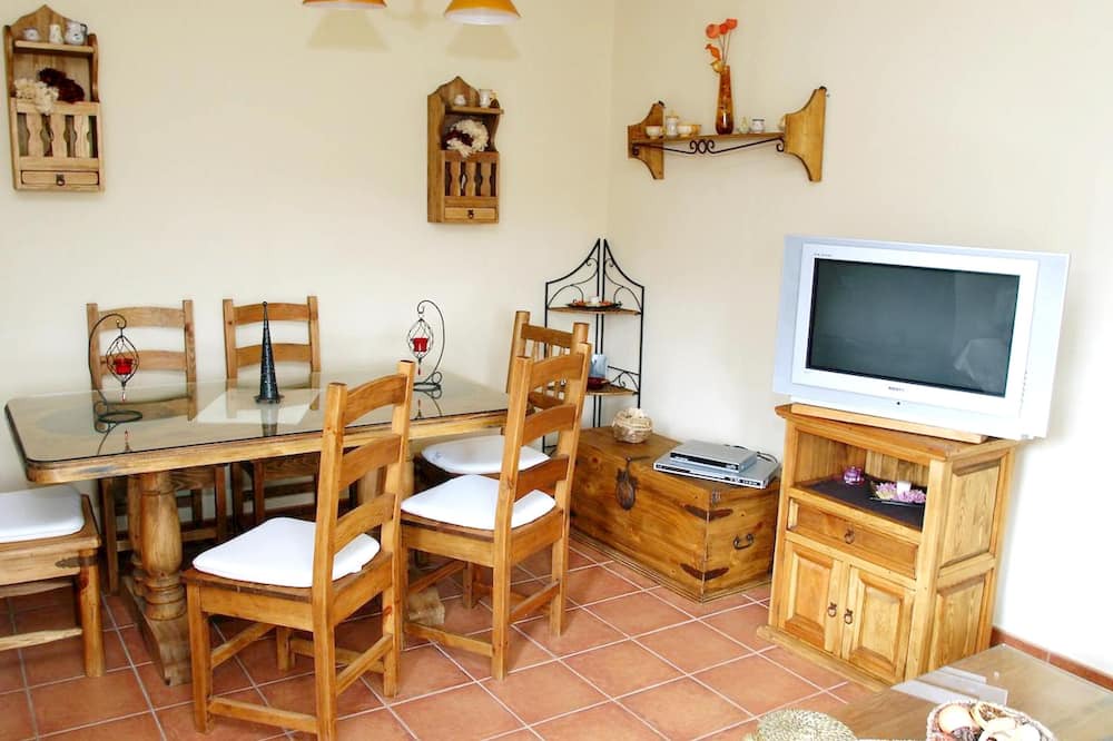 Photo of Livingroom in Narrillos de San Leonardo