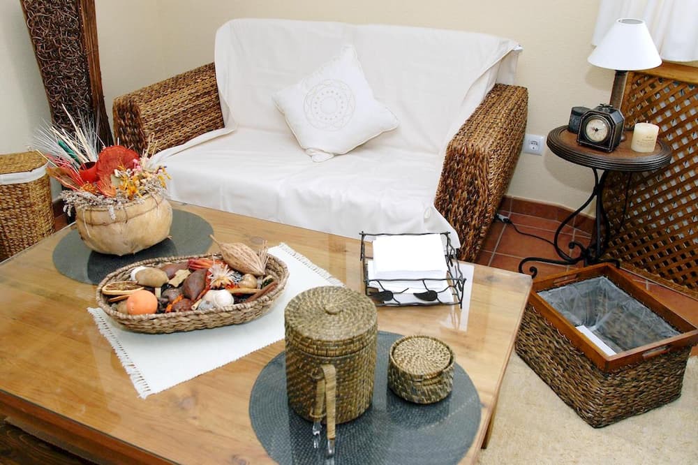 Photo of Livingroom in Narrillos de San Leonardo