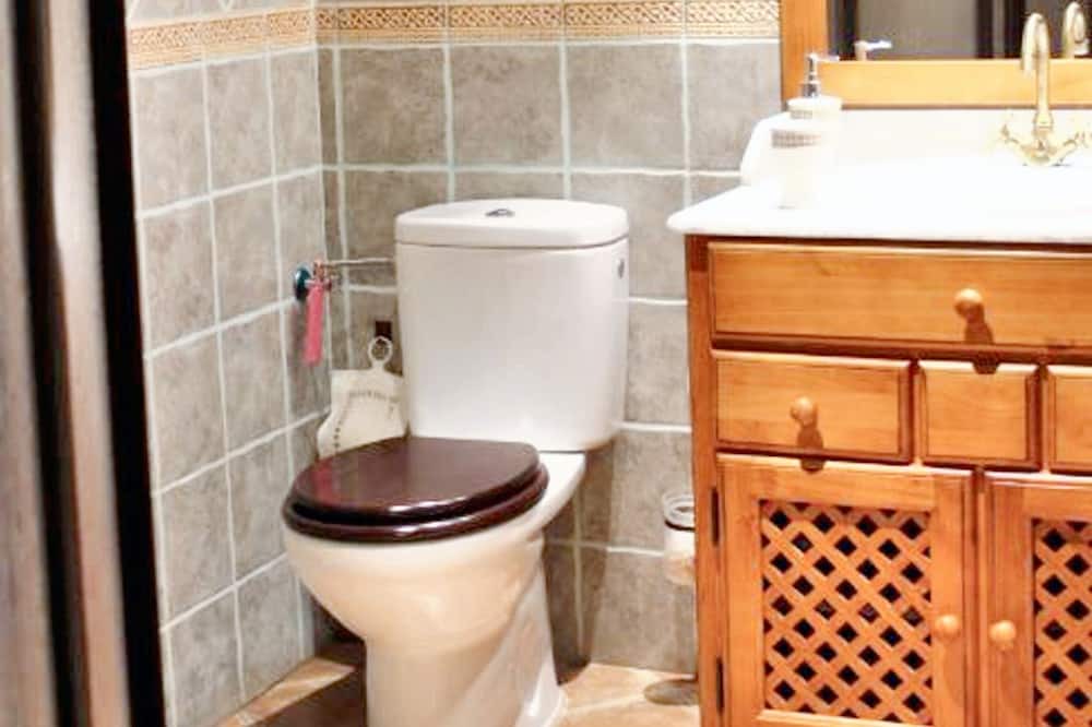 Photo of Bathroom in Hueva