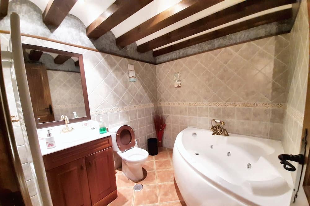 Photo of Bathroom in Hueva