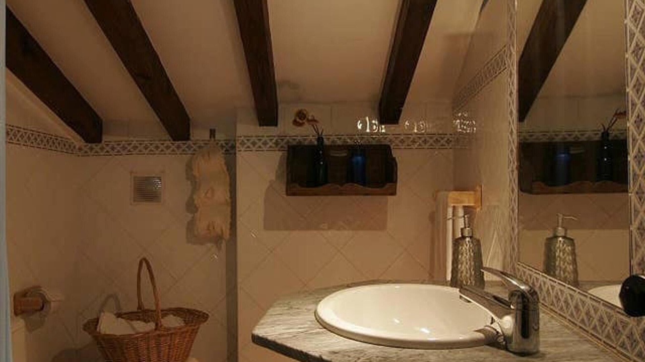 Photo of Bathroom in Robledillo de Gata