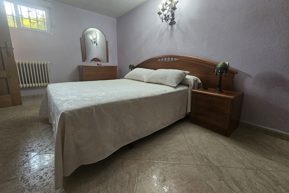 Photo of Bedroom in Pelayos de la Presa
