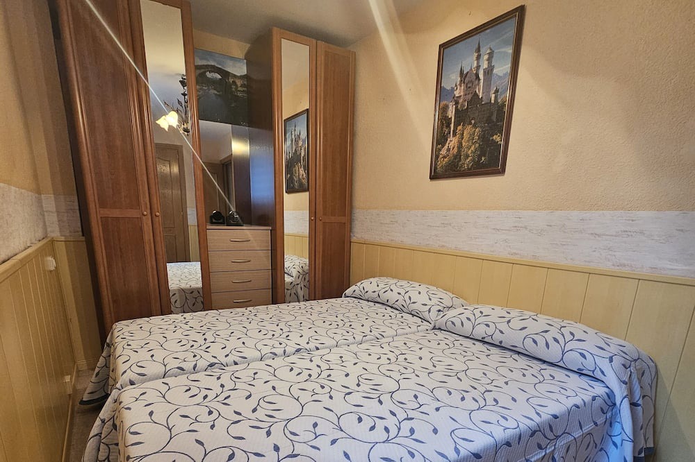 Photo of Bedroom in Pelayos de la Presa