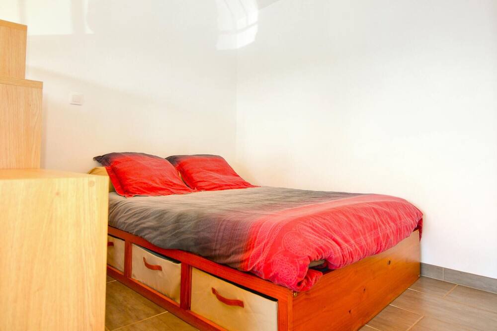 Photo of Bedroom in Saint-Martin-de-Crau