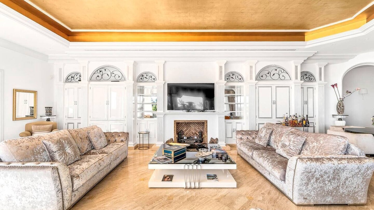 Photo of Livingroom in New Golden Mile