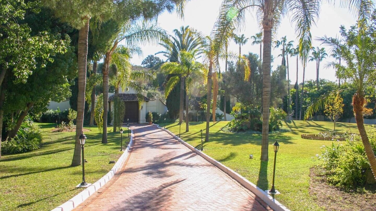 Photo of Outdoor in New Golden Mile
