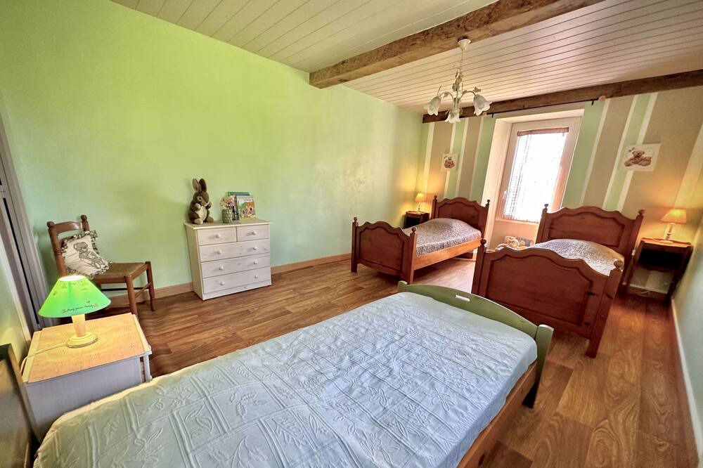 Photo of Bedroom in Asson
