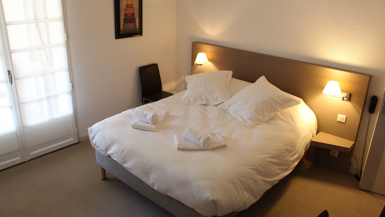 Photo of Bedroom in Chandolas