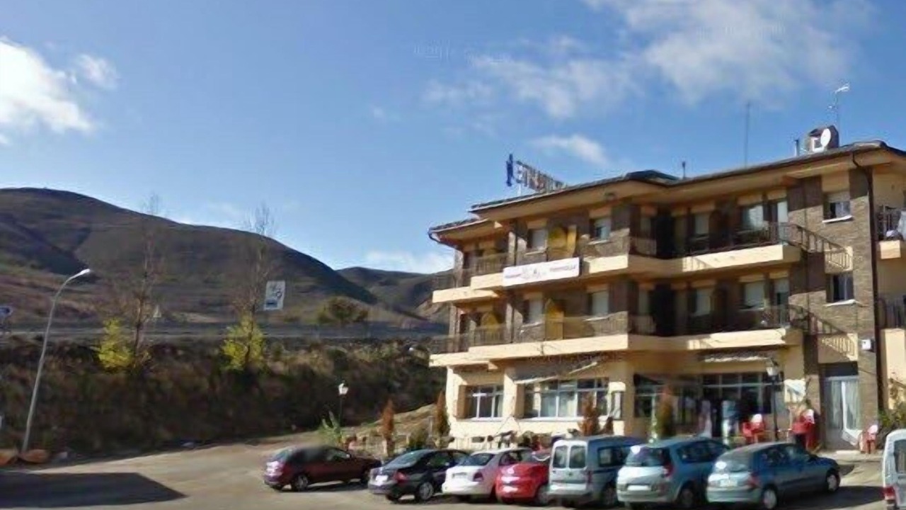 Photo of Buildings in Lodares