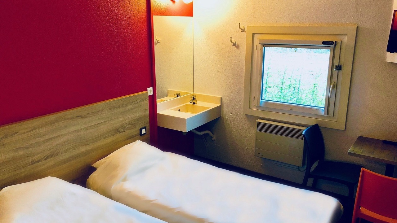 Photo of Bedroom in Ferney-Voltaire