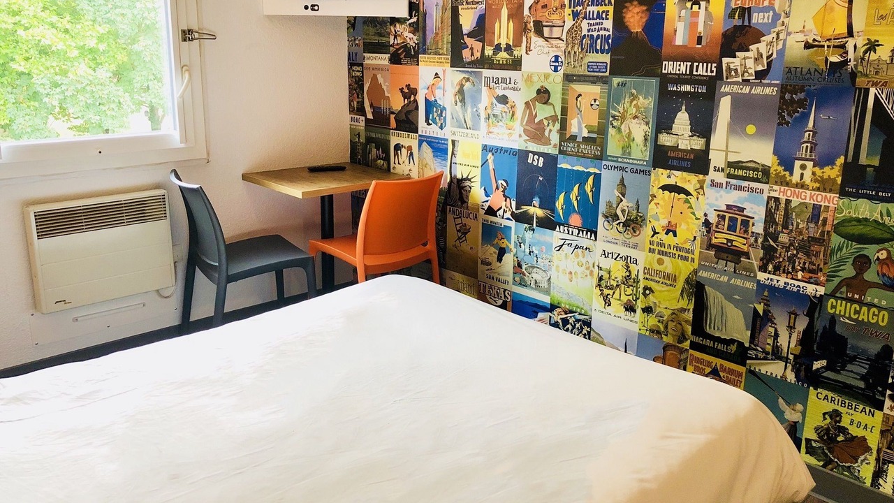 Photo of Bedroom in Ferney-Voltaire
