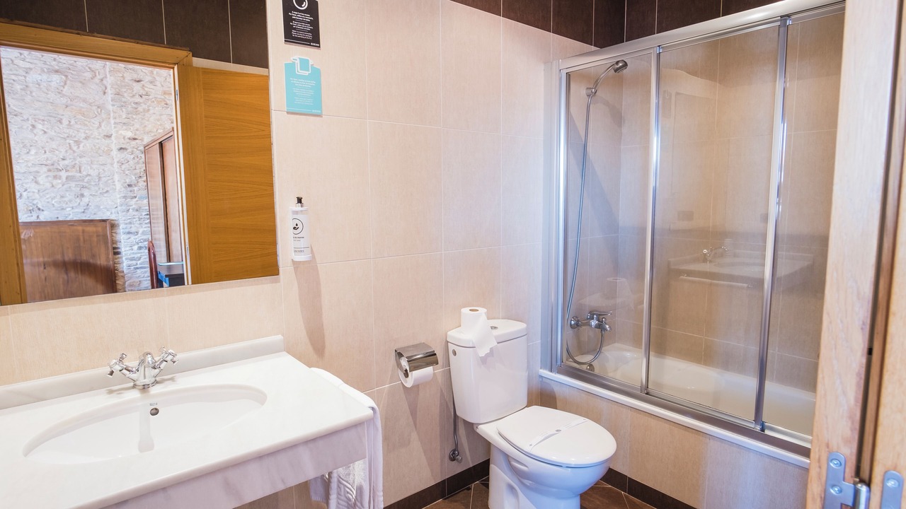 Photo of Bathroom in Santiago de Compostela City Centre