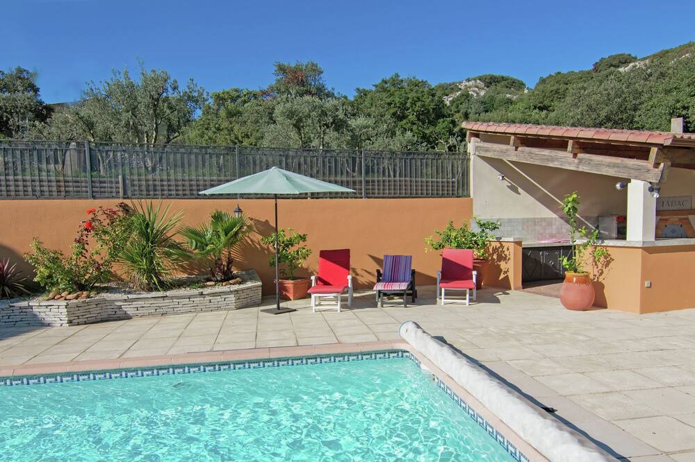 Photo of Outdoor in Ledenon