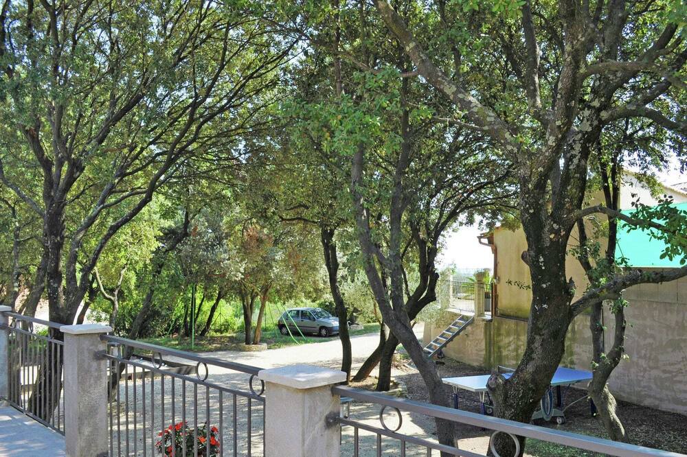 Photo of Outdoor in Ledenon
