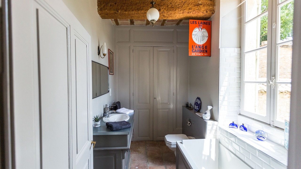 Photo of Bathroom in Sainte-Anastasie