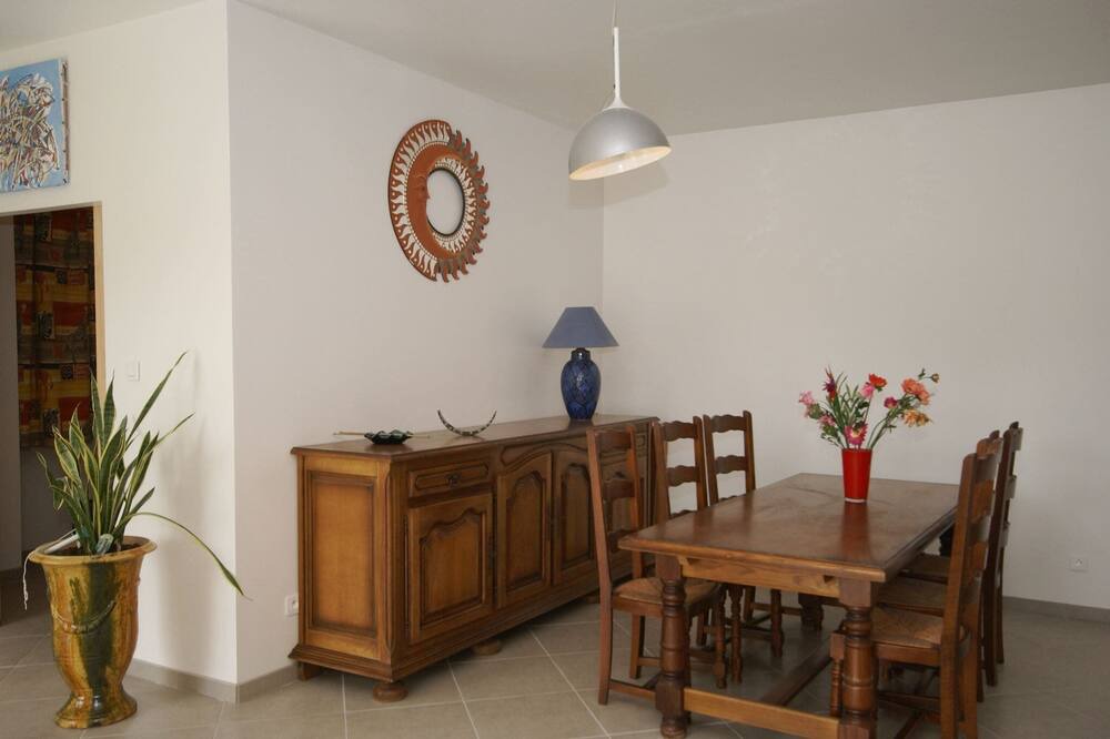 Photo of Livingroom in Pradons