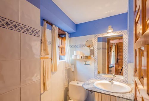 Photo of Bathroom in Robledillo de Gata