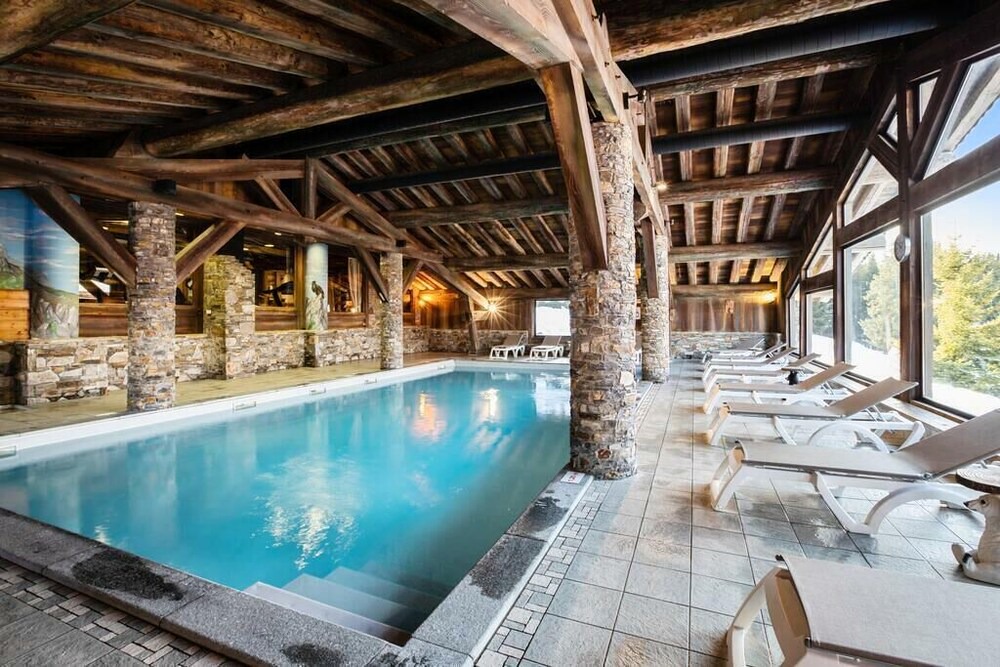 Photo of Outdoor in Arc-1800