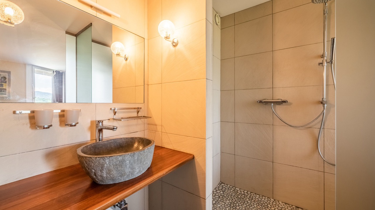 Photo of Bathroom in Bogeve