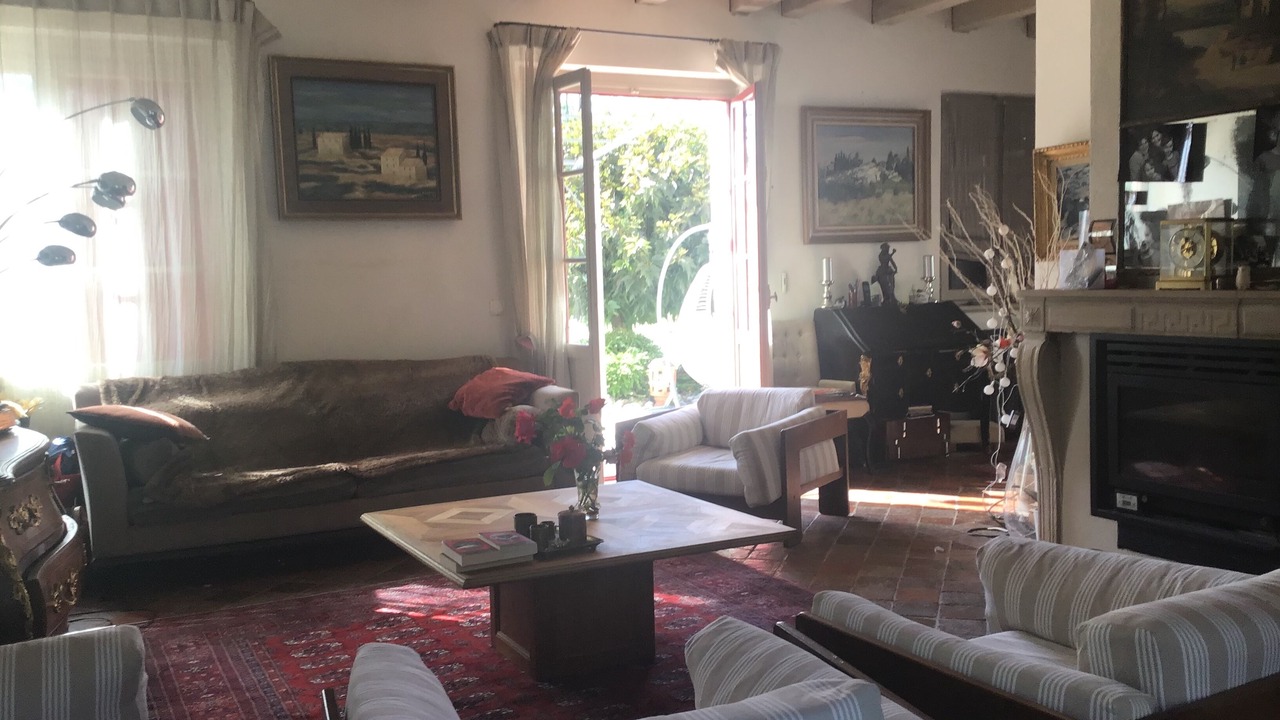 Photo of Livingroom in Creysse