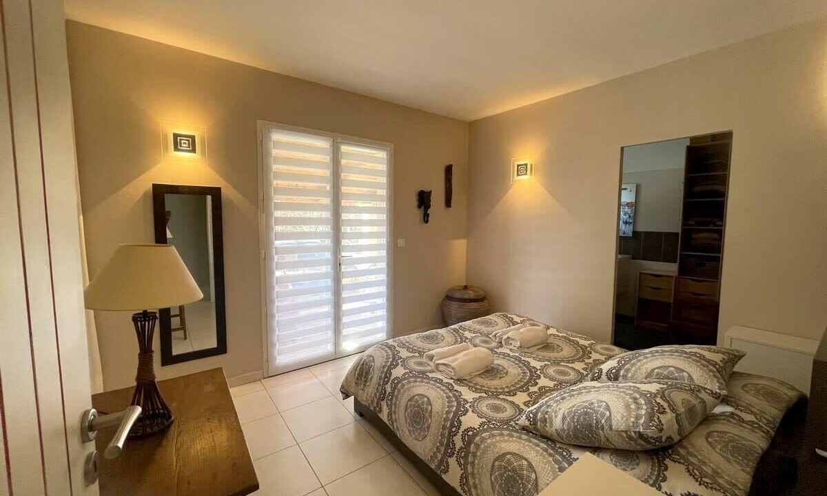 Photo of Bedroom in Lambesc