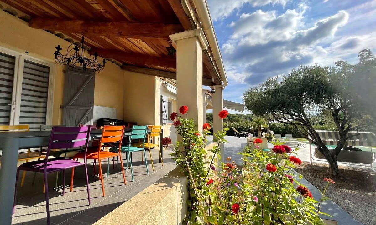 Photo of Outdoor in Lambesc