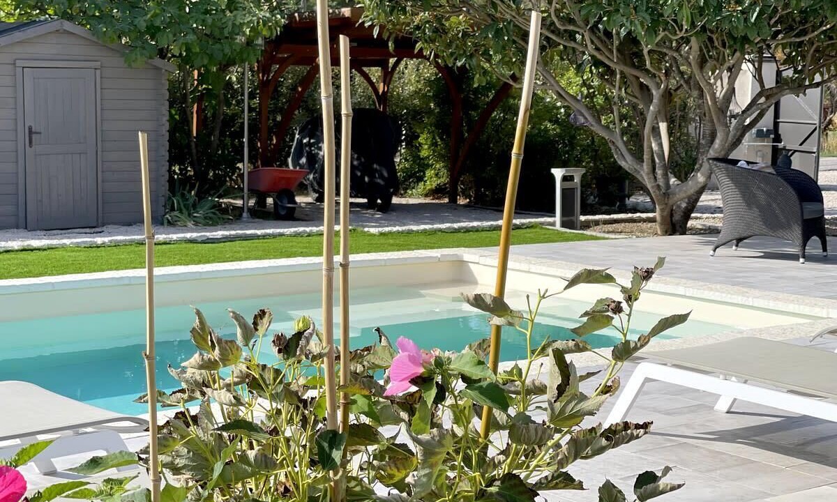 Photo of Outdoor in Lambesc