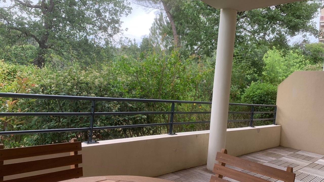 Photo of Outdoor in Est