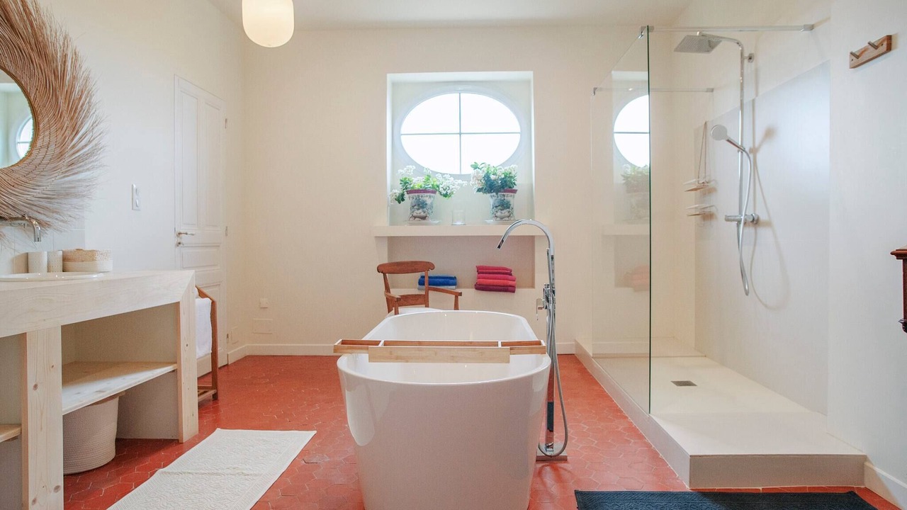 Photo of Bathroom in Costieres
