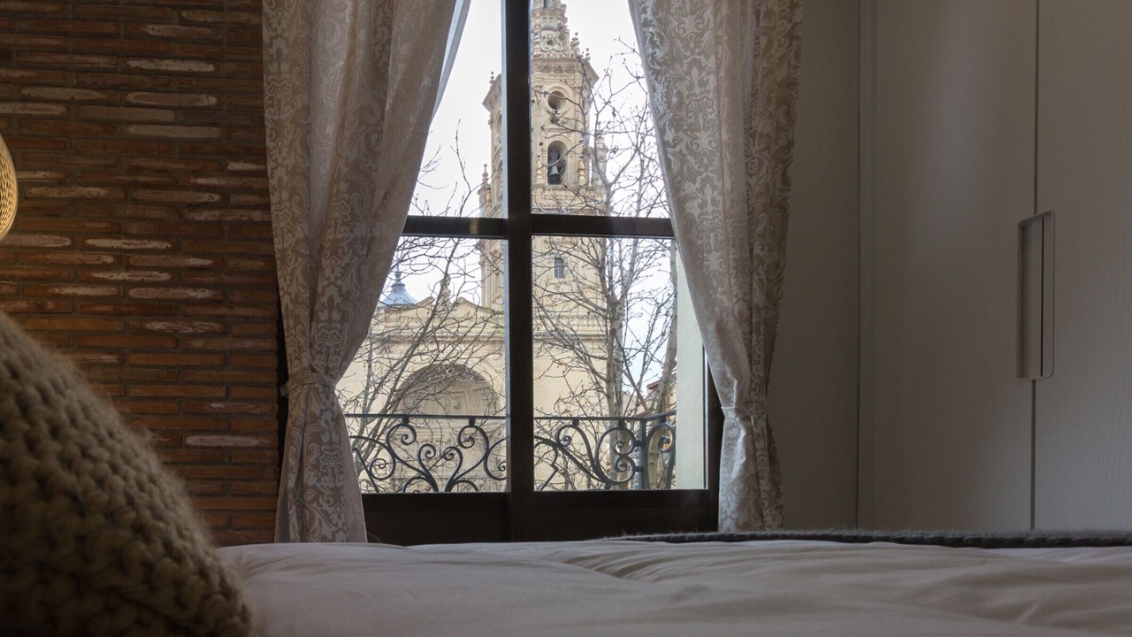 Photo of Bedroom in Logrono Historic Centre