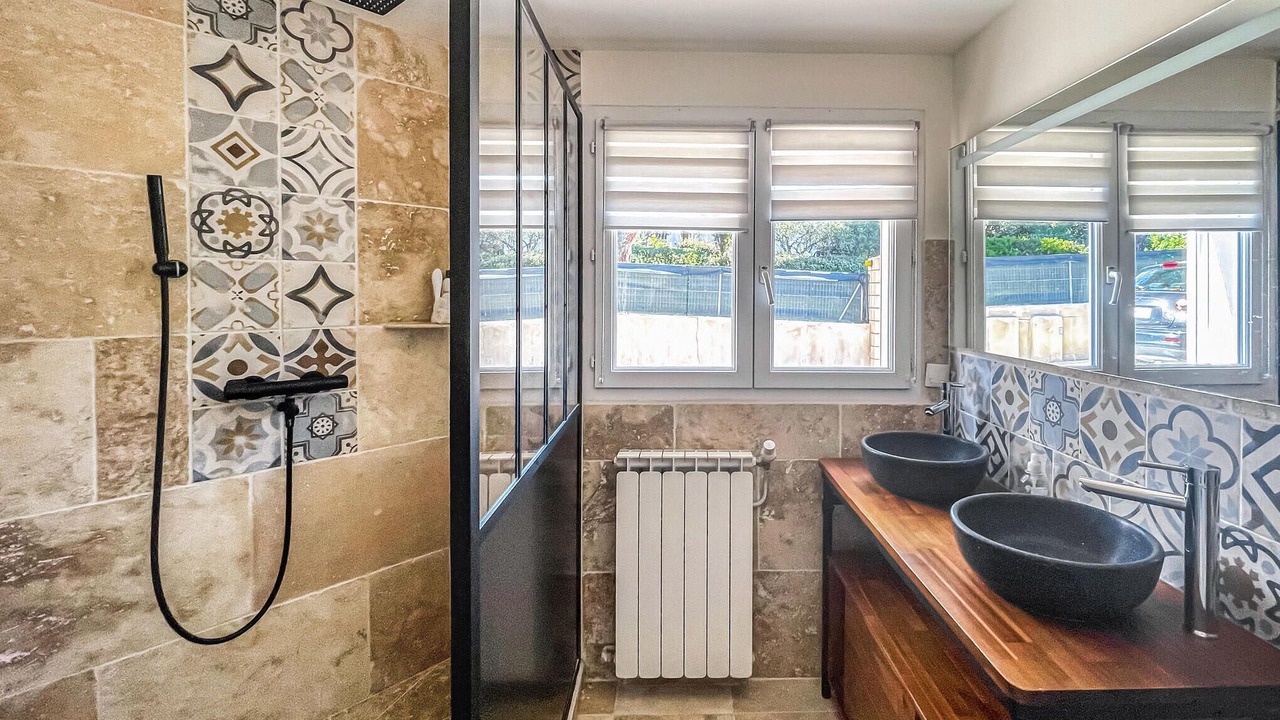 Photo of Bathroom in Garrigues