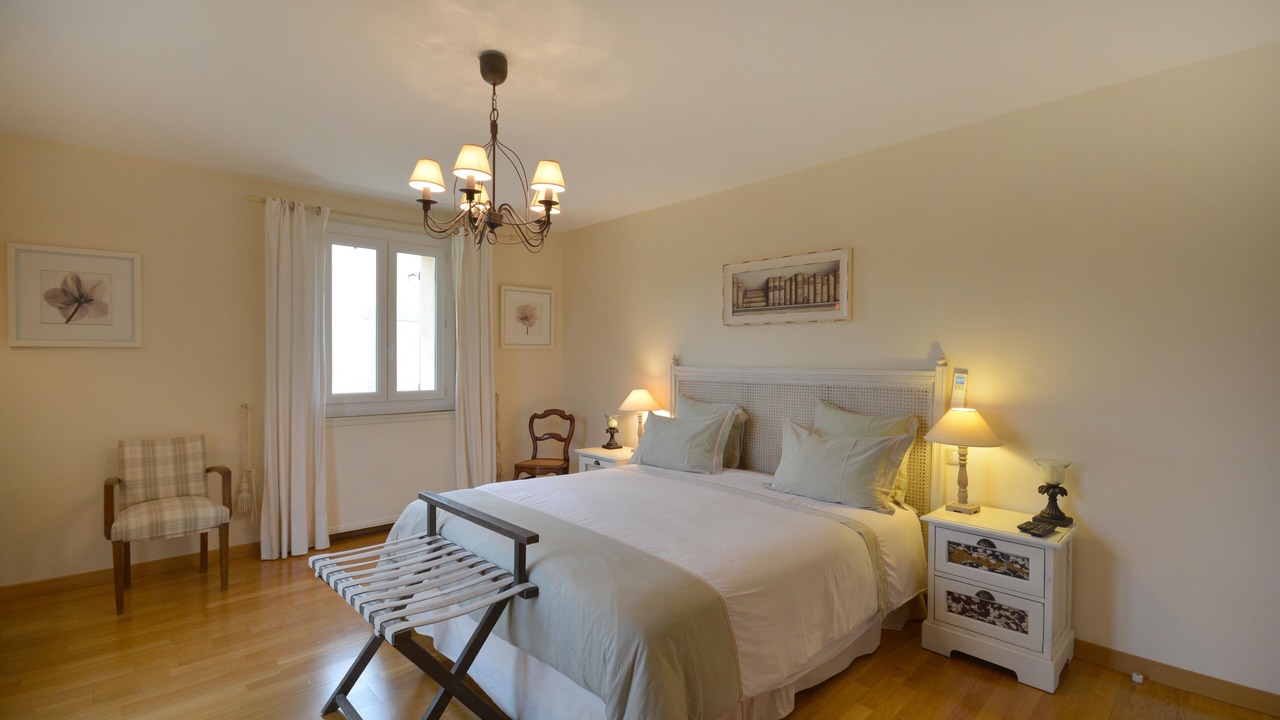 Photo of Bedroom in Entraigues-sur-la-Sorgue