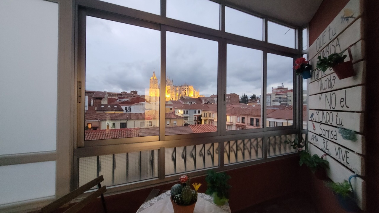 Photo of Others in Leon