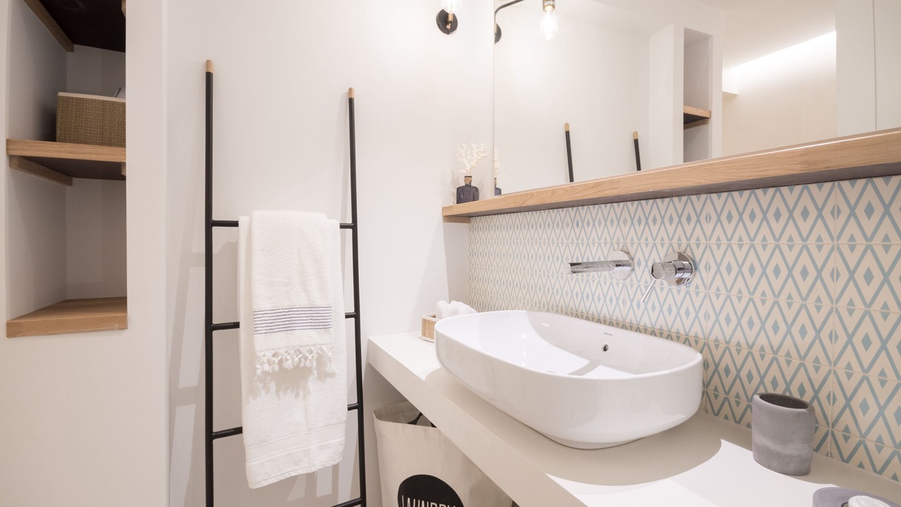 Photo of Bathroom in La Llotja-Born