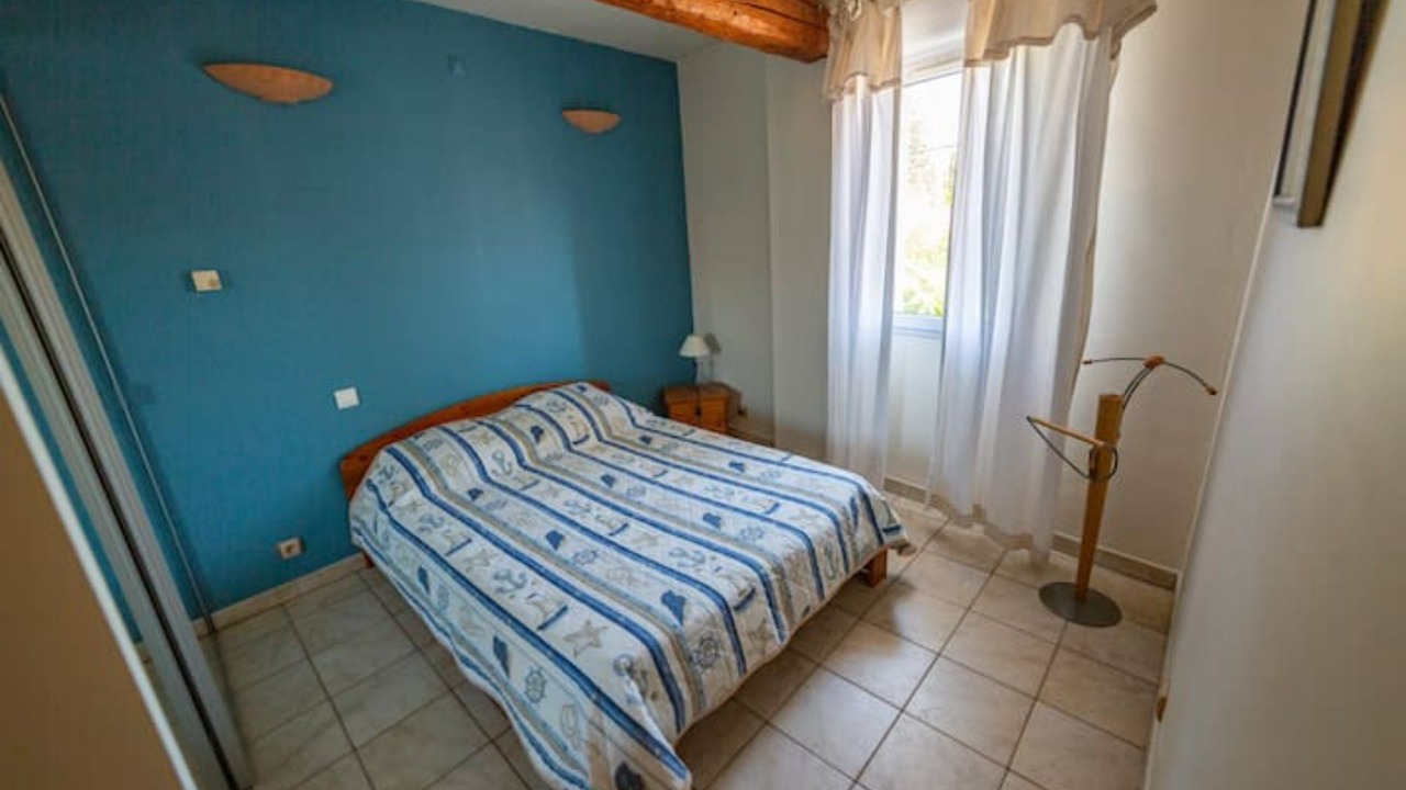 Photo of Bedroom in Chateauneuf-de-Gadagne