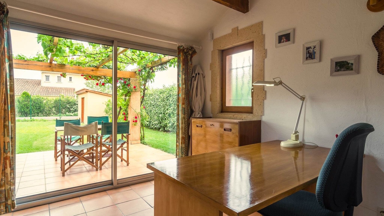 Photo of Bedroom in Noves