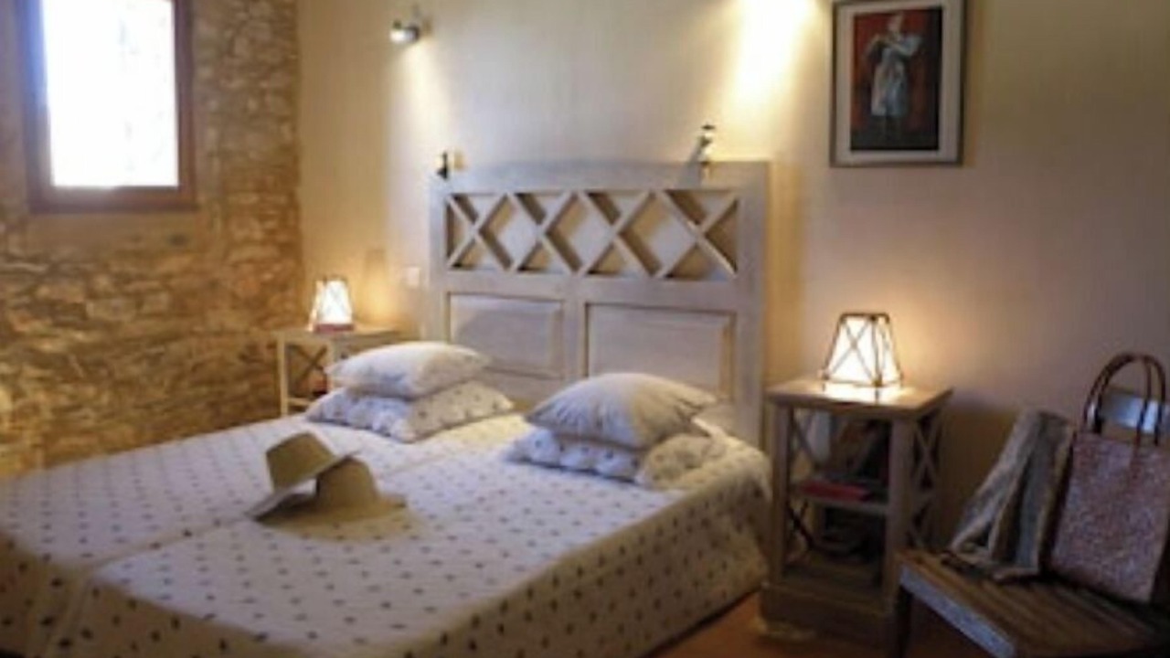 Photo of Bedroom in Rustrel