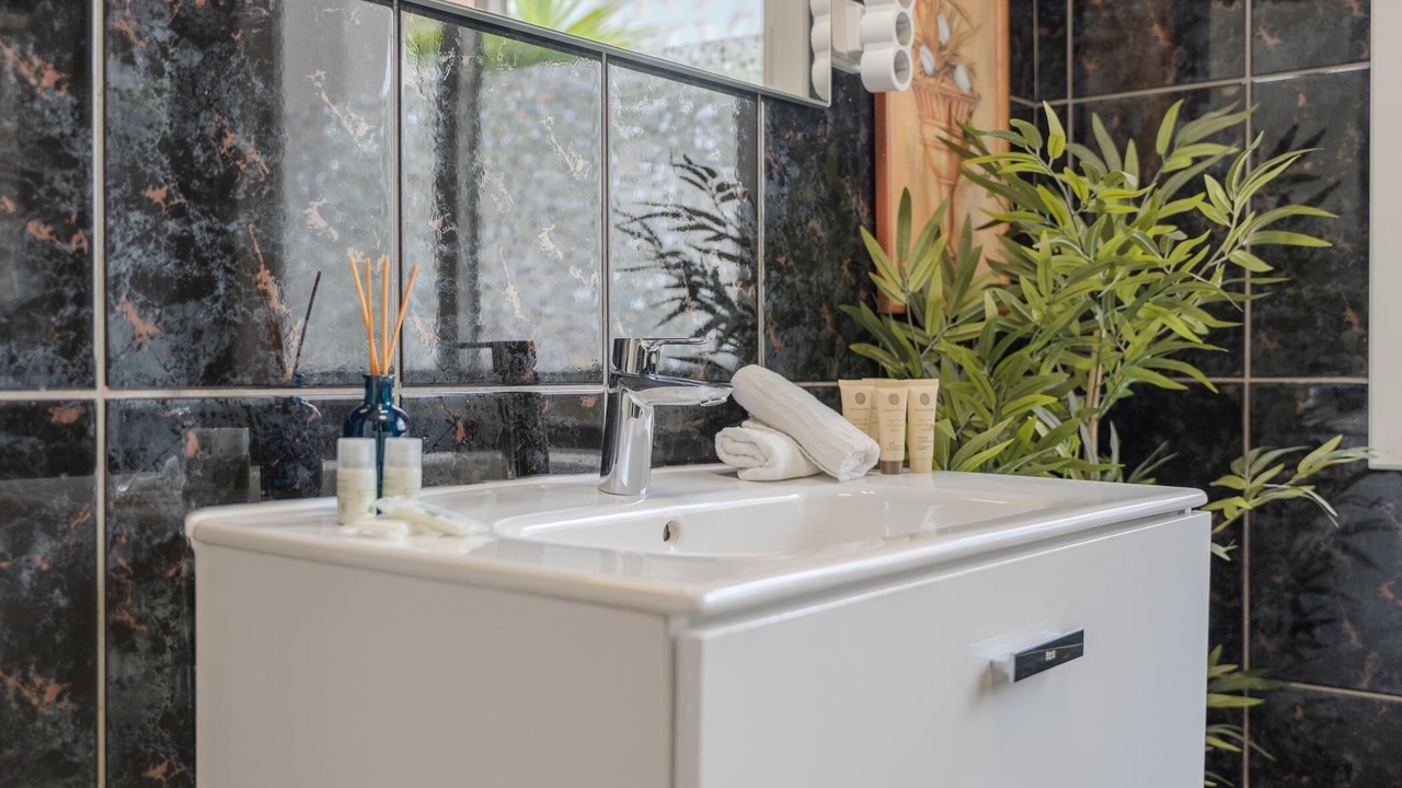 Photo of Bathroom in Callao Salvaje
