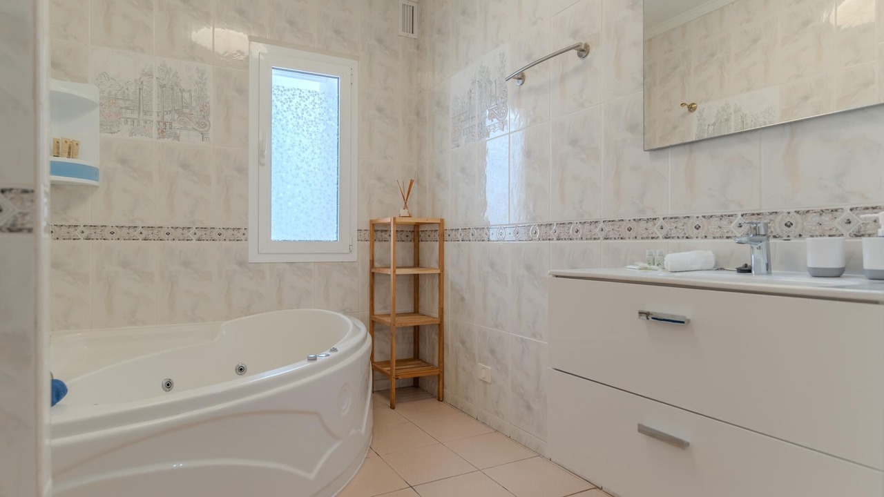 Photo of Bathroom in Callao Salvaje