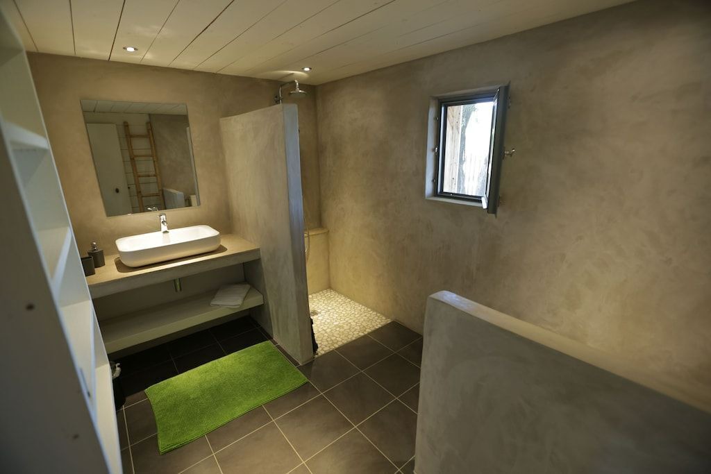 Photo of Bathroom in Salinelles