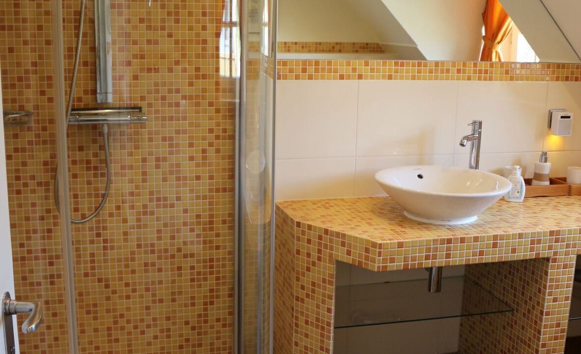 Photo of Bathroom in Pantow