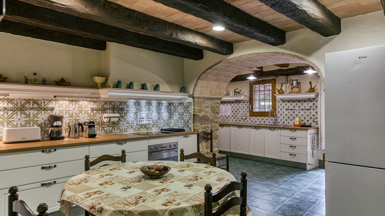 Photo of Kitchen in Llampaies