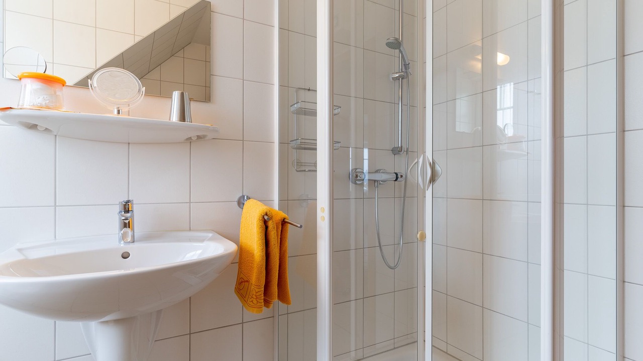 Photo of Bathroom in Tating