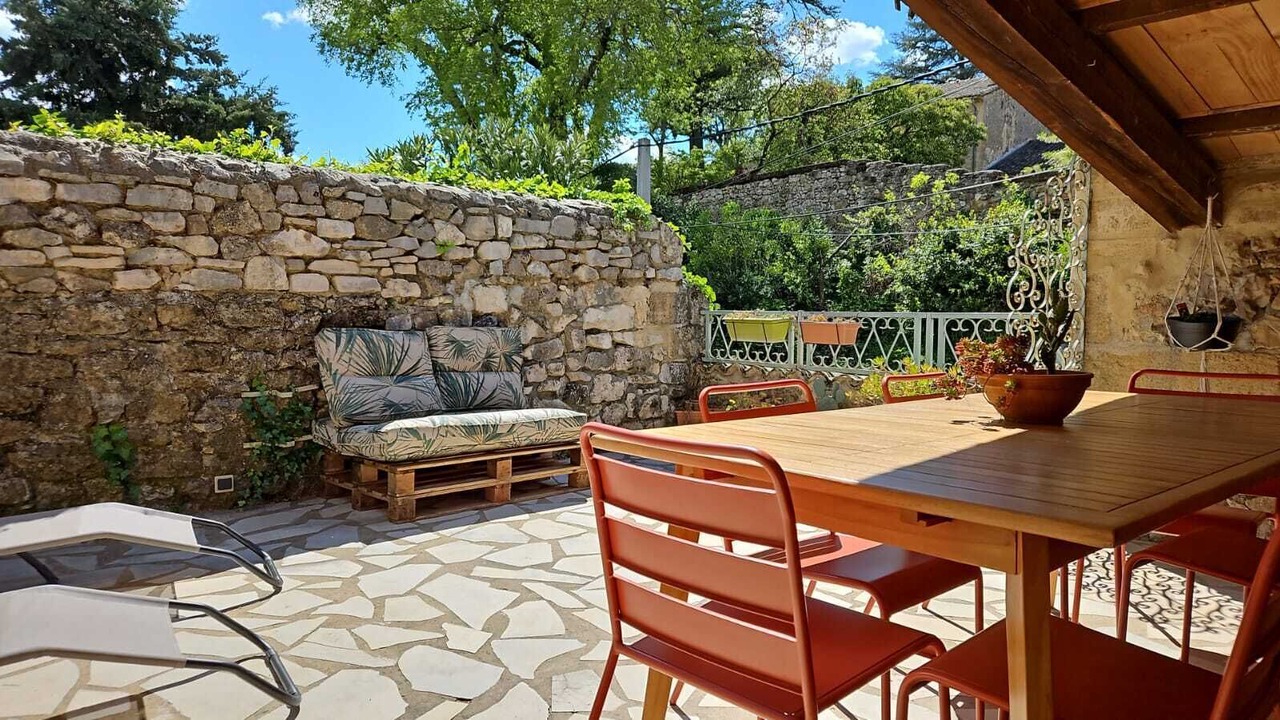 Photo of Outdoor in Collias