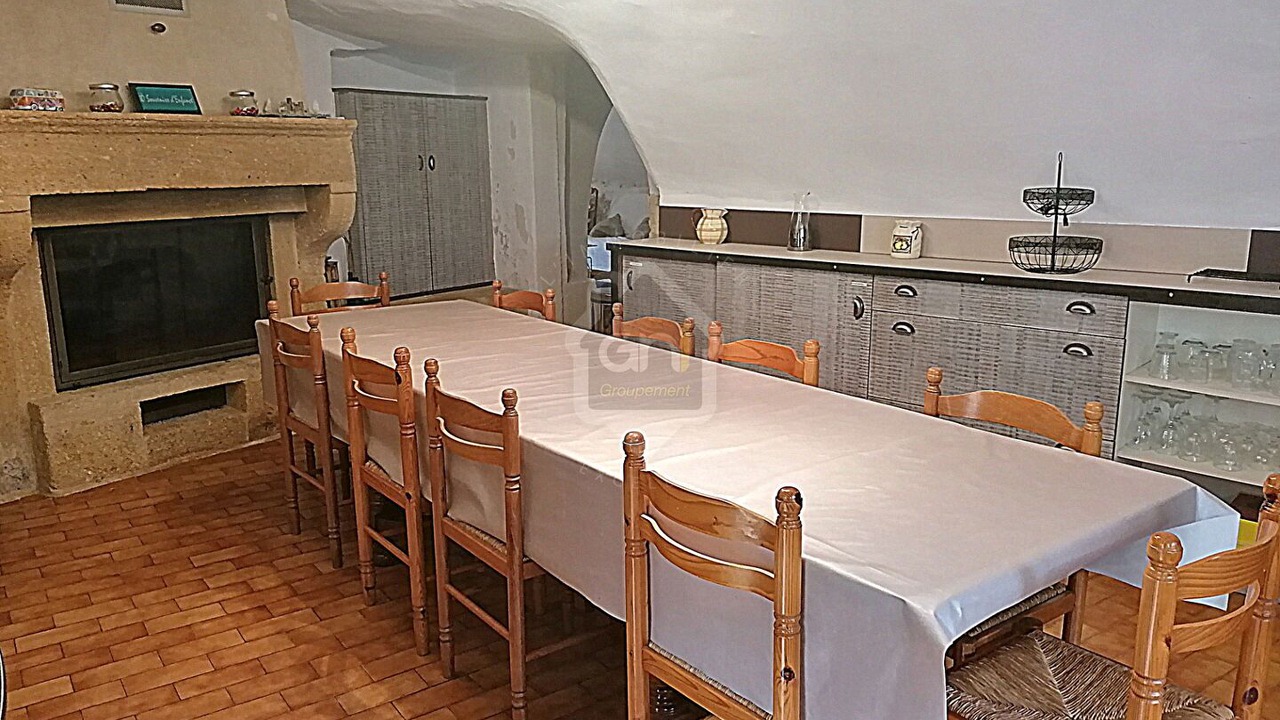 Photo of Others in Collias